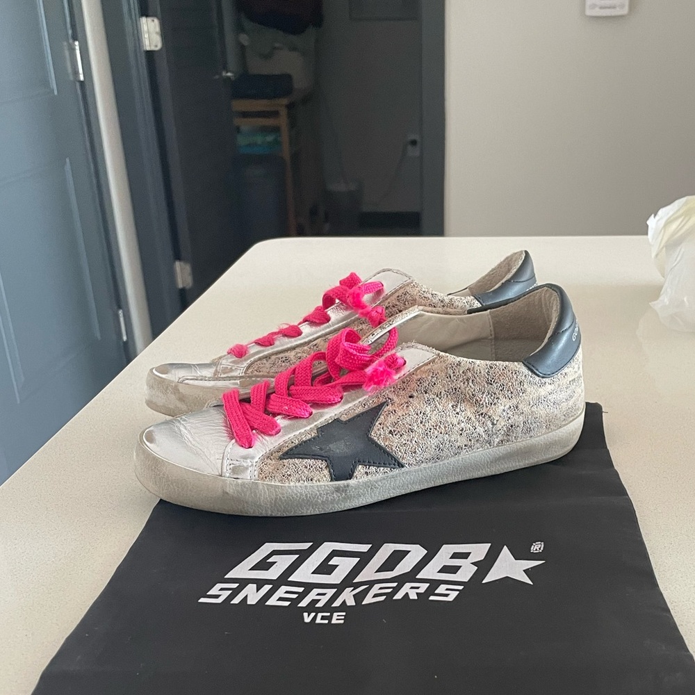 Golden Goose Superstars